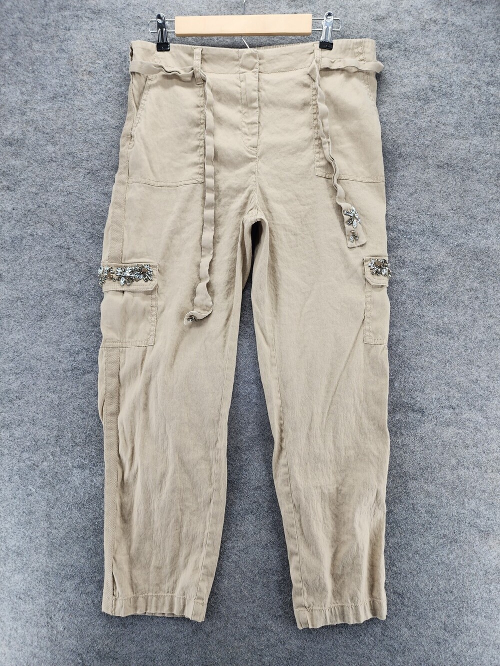 Chicos Pants Womens Size 1 US 8 Beige Pull On Cropped
